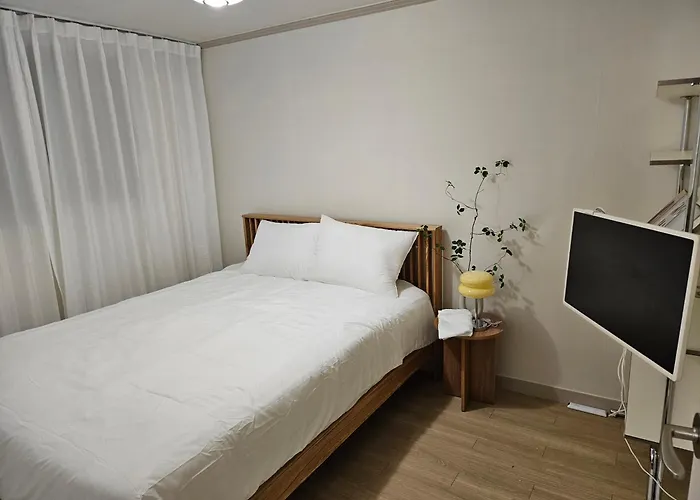 Bongbong Seochon - Near Gyeongbokgung Apartment